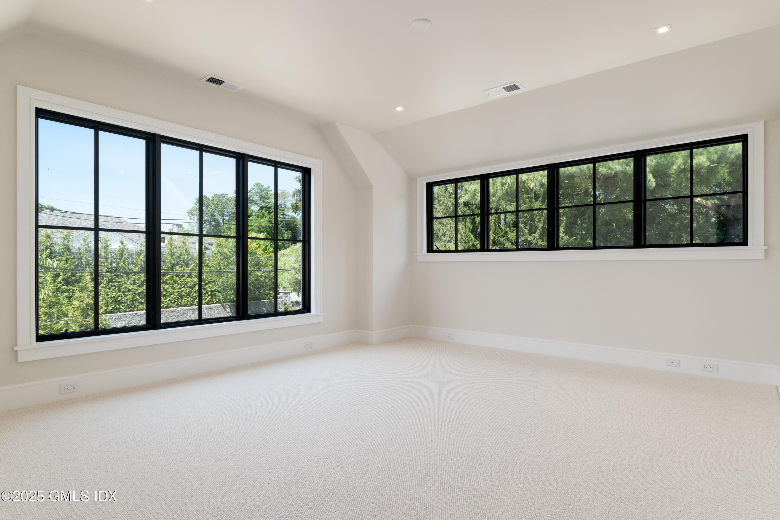 7 Parsonage Road Greenwich, CT 06830 - Photo 31 of 47 BEDROOM