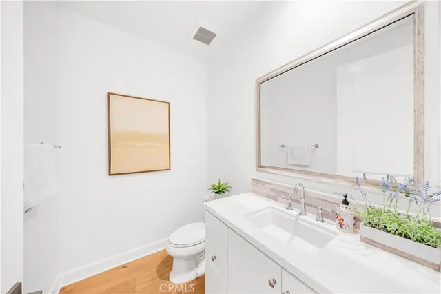 $8,000 | 61 Belfast, Irvine, CA 92620