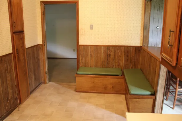 a view of an outdoor kitchen