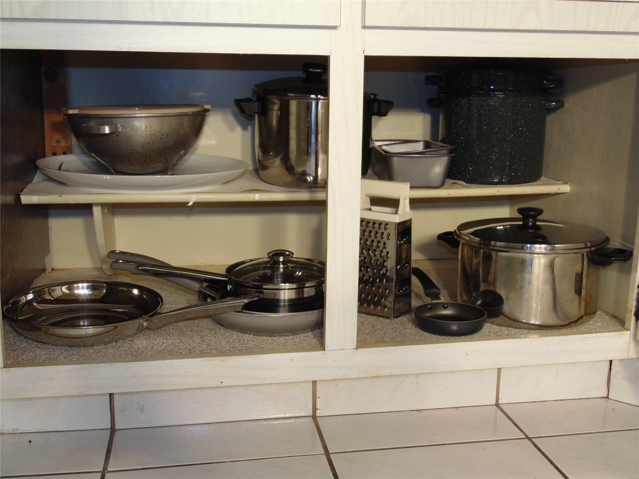 9788 Marina Boulevard, Unit 313 Boca Raton, FL 33428 - Photo 49 of 65 POTS AND PANS. JUST BRING ON THE CHEF
