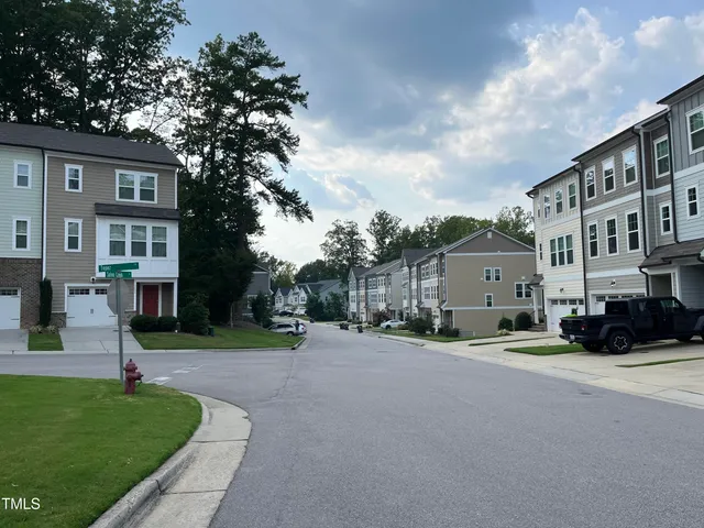 $2,175 | 1434 Salem Creek Drive, Apex, NC 27502