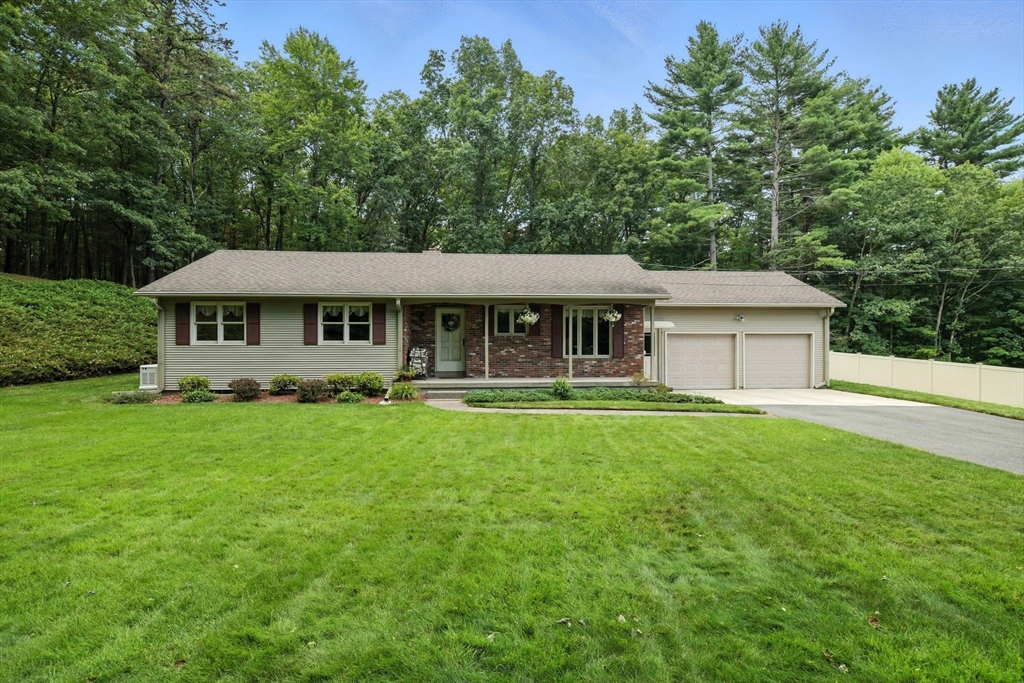 622 East Mountain Road Westfield, MA 01085 - Photo 1 of 39 Gallery Image 1