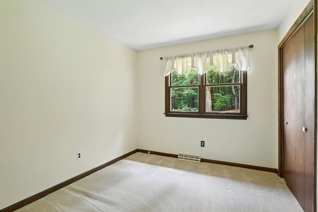 622 East Mountain Road Westfield, MA 01085 - Photo 23 of 39 Gallery Image 23