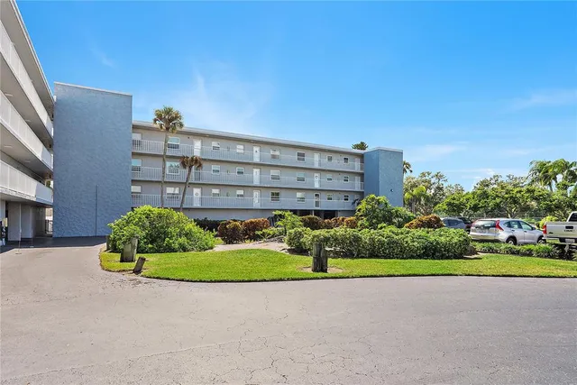 $399,000 | 719 Pinellas Bayway South, Unit 311, Tierra Verde, FL 33715