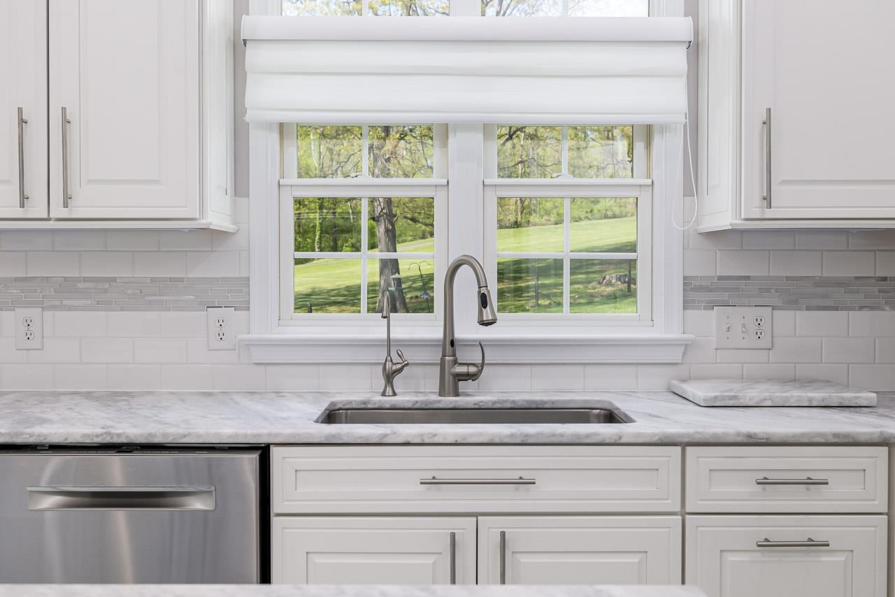610 Regiment Road Penn Laird, VA 22846 - Photo 5 of 68 Gallery Image 5