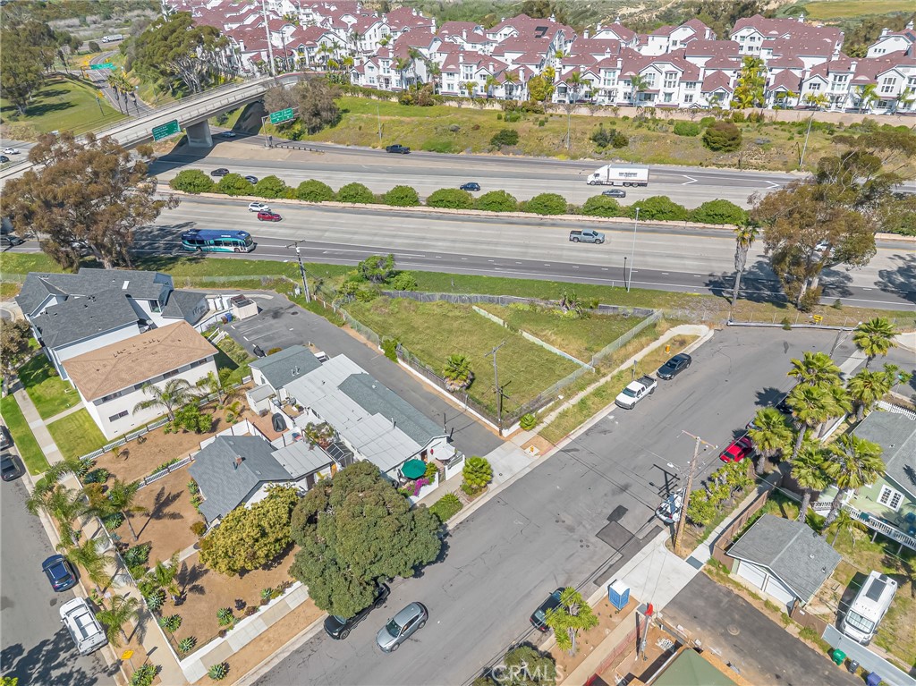 910 Windward Way Oceanside, CA 92054 - Photo 4 of 8