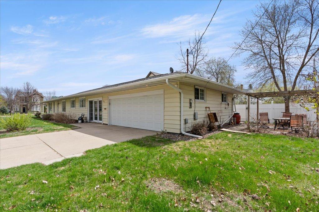 324 Juniper Street Brainerd, MN 56401 - Photo 3 of 63