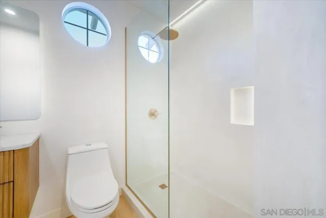 $1,999,000 | 1736 Blackbird Circle, Carlsbad, CA 92011