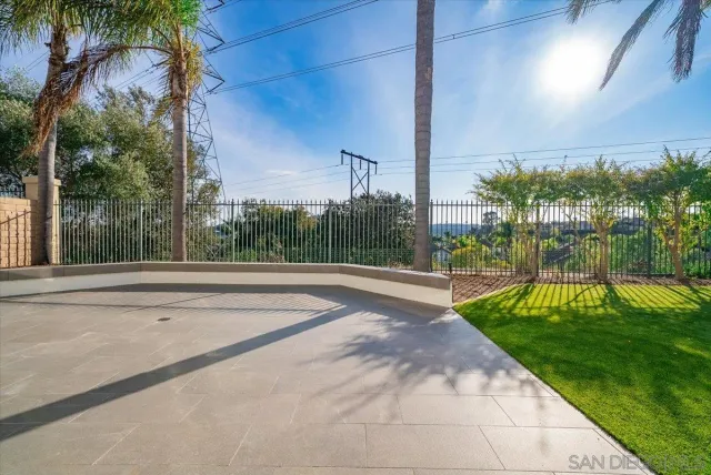 $1,999,000 | 1736 Blackbird Circle, Carlsbad, CA 92011