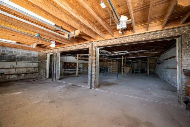 $369,000 | 271 Doug Anderson Road, Palmer, TN 37365