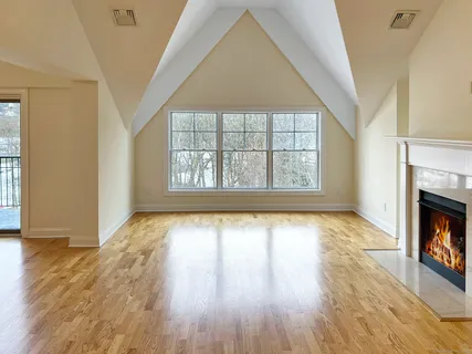 $675,000 | 16 Hayestown Road, Unit A403, Danbury, CT 06811