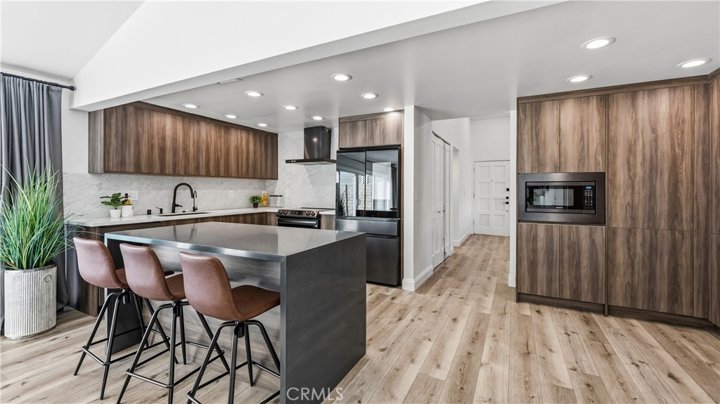 2430 East Greensward Street Simi Valley, CA 93065 - Photo 14 of 53