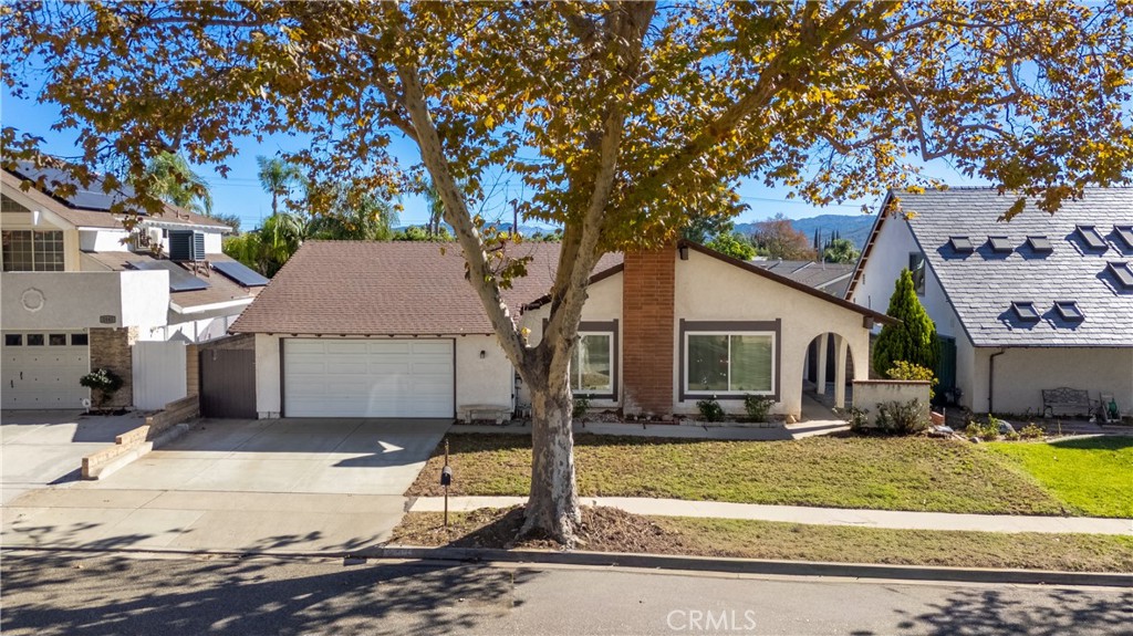 2430 East Greensward Street Simi Valley, CA 93065 - Photo 2 of 53