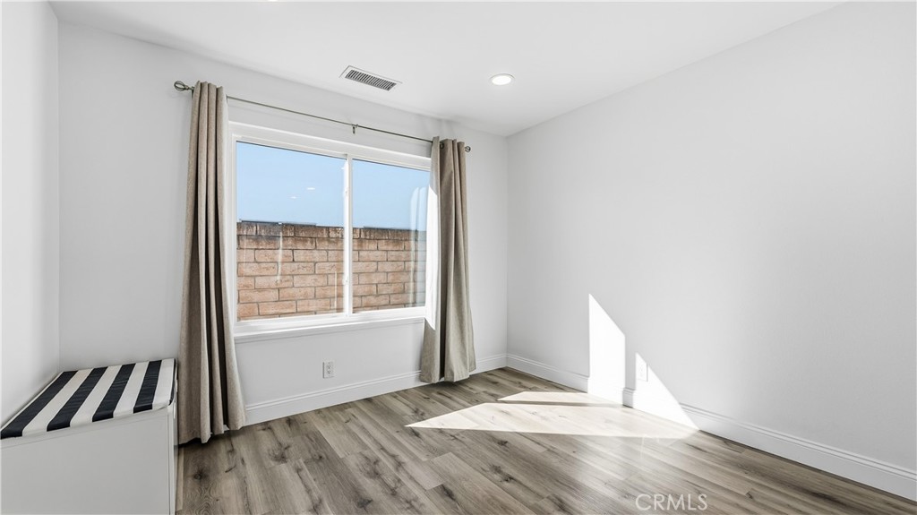 2430 East Greensward Street Simi Valley, CA 93065 - Photo 32 of 53