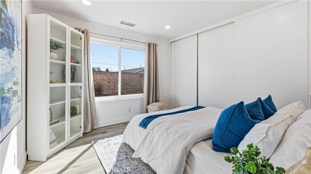 2430 East Greensward Street Simi Valley, CA 93065 - Photo 34 of 53