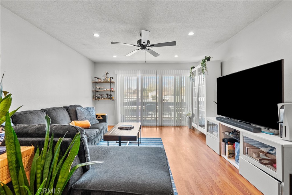 25736 Player Drive, Unit R4 Valencia, CA 91355 - Photo 15 of 50