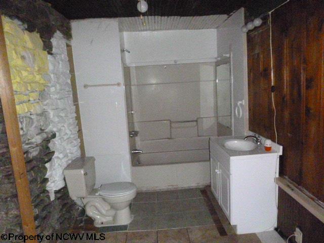 969 Bunner Ridge Road Fairmont, WV 26554 - Photo 9 of 11 Gallery Image 9