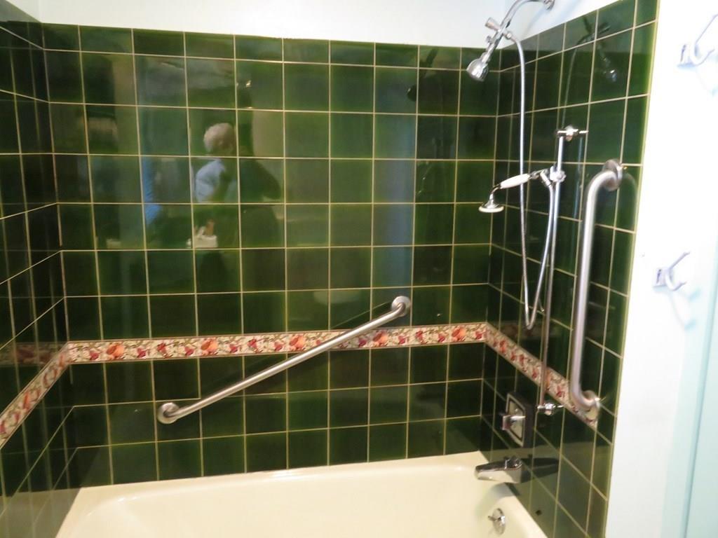 46 Davis Road Stoughton, MA 02072 - Photo 8 of 18