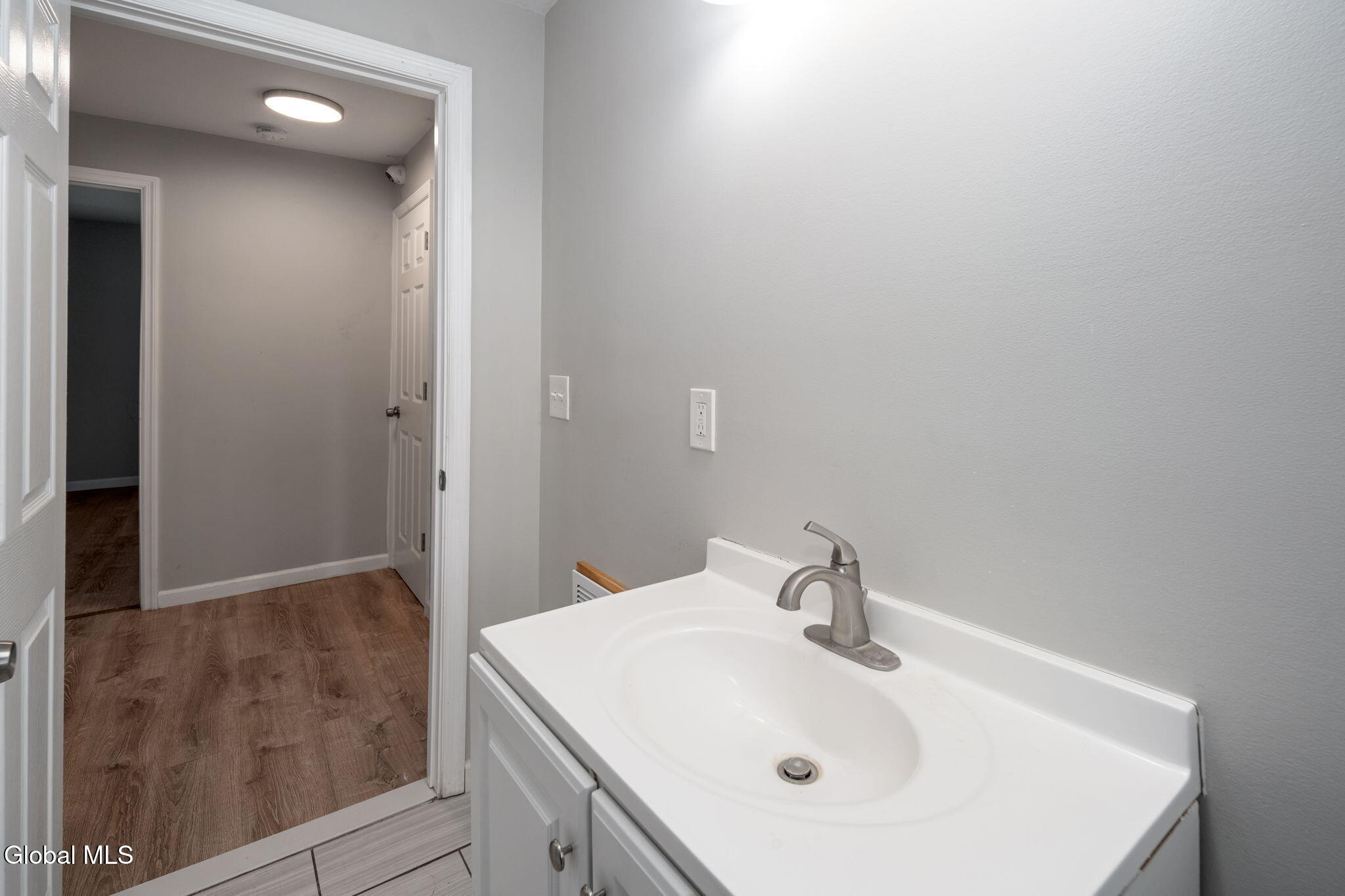 82 Haigh Avenue Schenectady, NY 12304 - Photo 18 of 30 19-82HaighAve_19