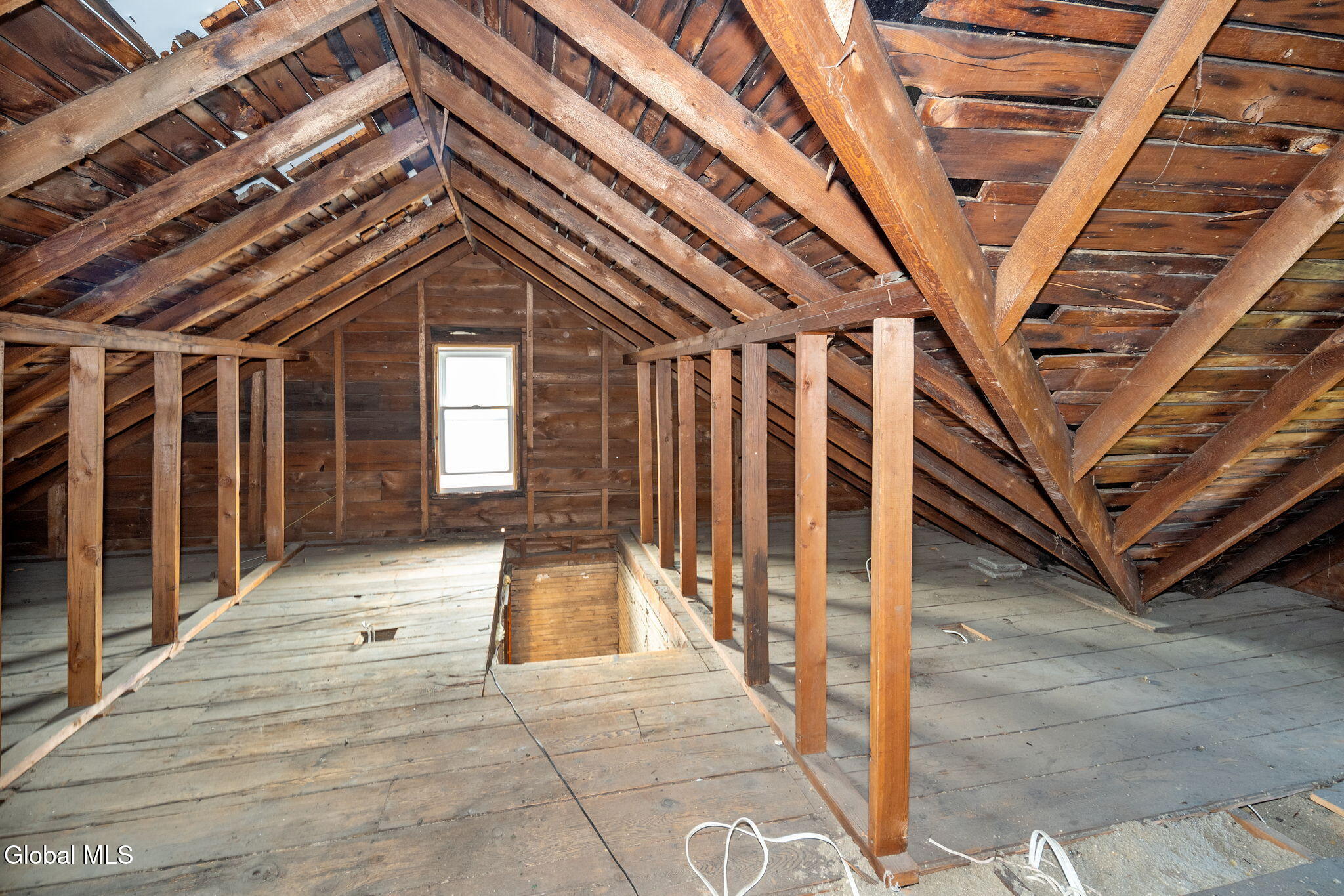 82 Haigh Avenue Schenectady, NY 12304 - Photo 22 of 30 24-82HaighAve_24