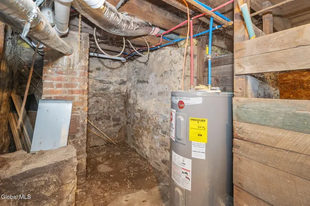 $209,000 | 82 Haigh Avenue, Schenectady, NY 12304