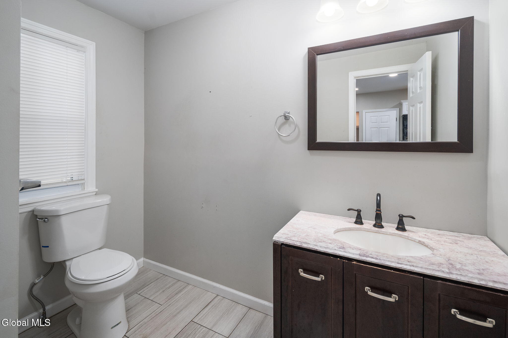 82 Haigh Avenue Schenectady, NY 12304 - Photo 8 of 30 8-82HaighAve_08