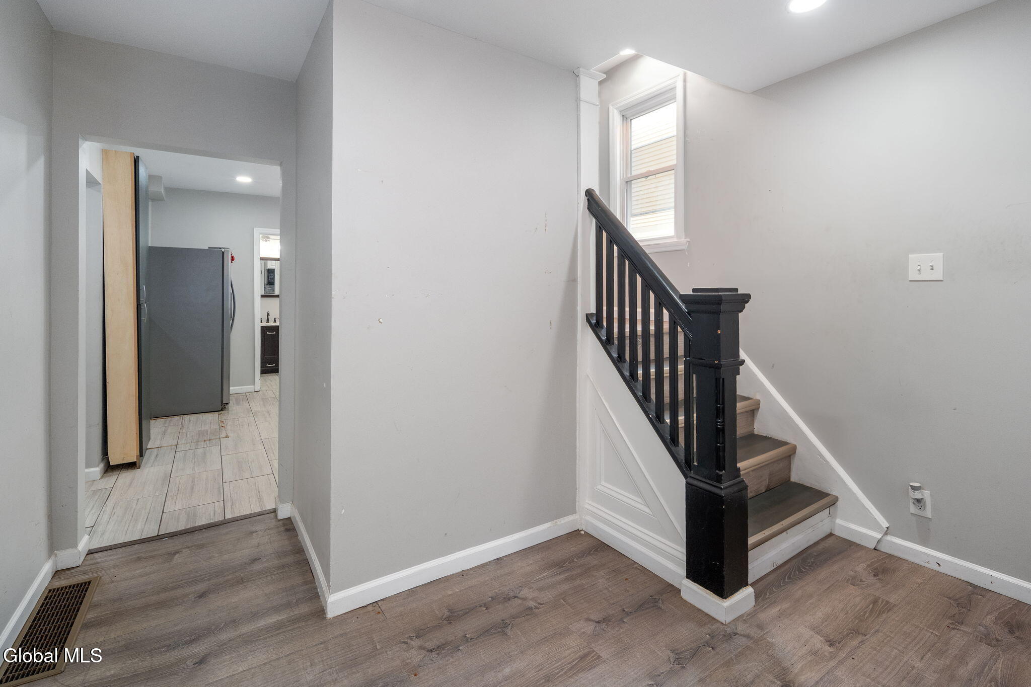 82 Haigh Avenue Schenectady, NY 12304 - Photo 10 of 30 10-82HaighAve_10