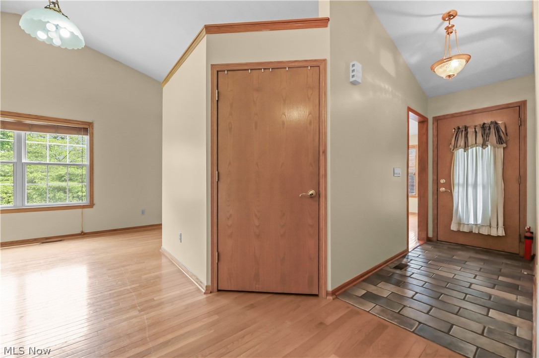 1701 Woods Road Akron, OH 44306 - Photo 9 of 43