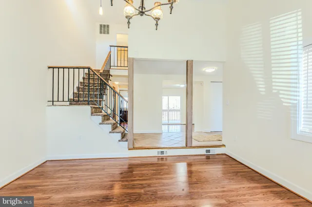 $2,800 | 13373 Hungerford Place, Herndon, VA 20170