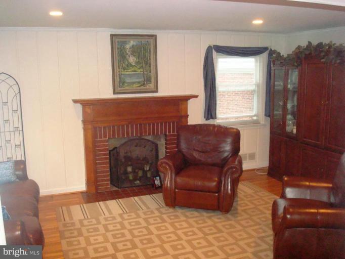 2314 Homestead Drive Silver Spring, MD 20902 - Photo 2 of 27 Living Room