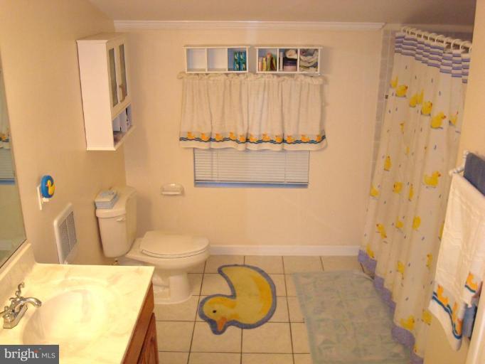 2314 Homestead Drive Silver Spring, MD 20902 - Photo 12 of 27 Bath #4