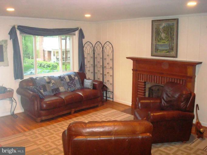 2314 Homestead Drive Silver Spring, MD 20902 - Photo 3 of 27 Living Room #2