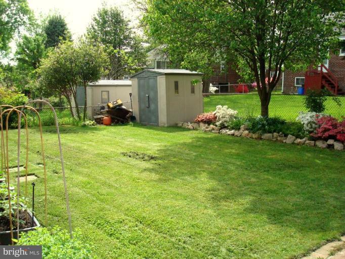 2314 Homestead Drive Silver Spring, MD 20902 - Photo 26 of 27 Back yard