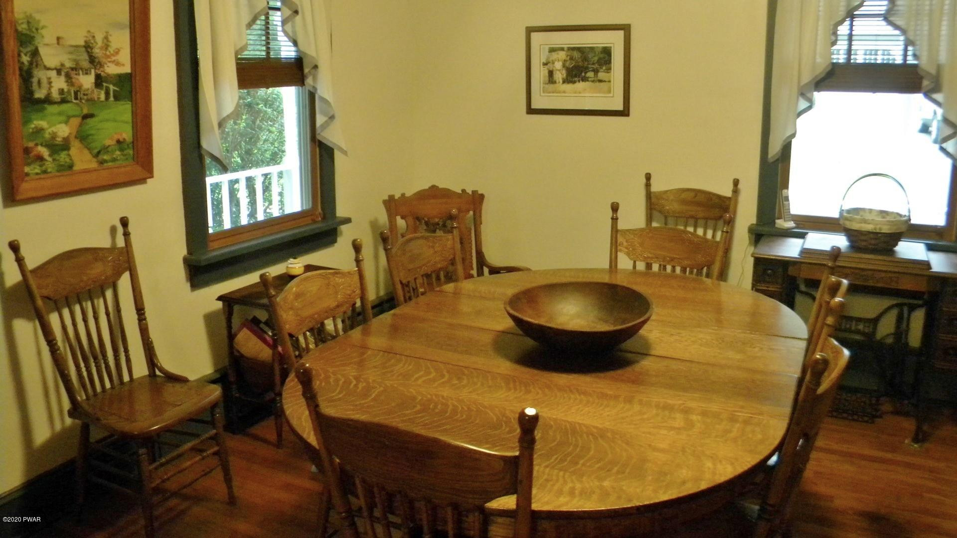 405 Sawmill Road Greentown, PA 18426 - Photo 17 of 61 11-Dining Room
