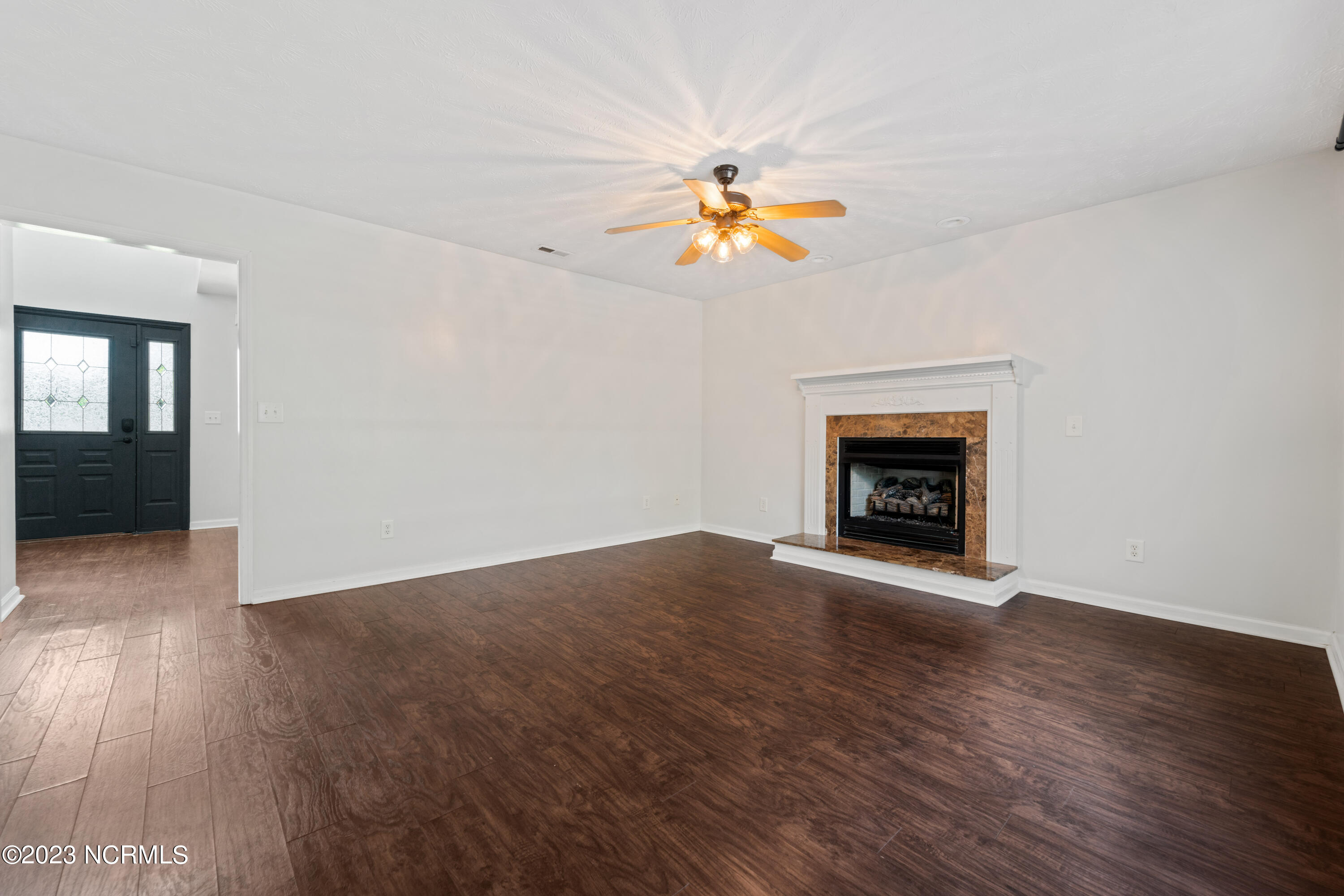 172 East Ridge Court Jacksonville, NC 28540 - Photo 5 of 33