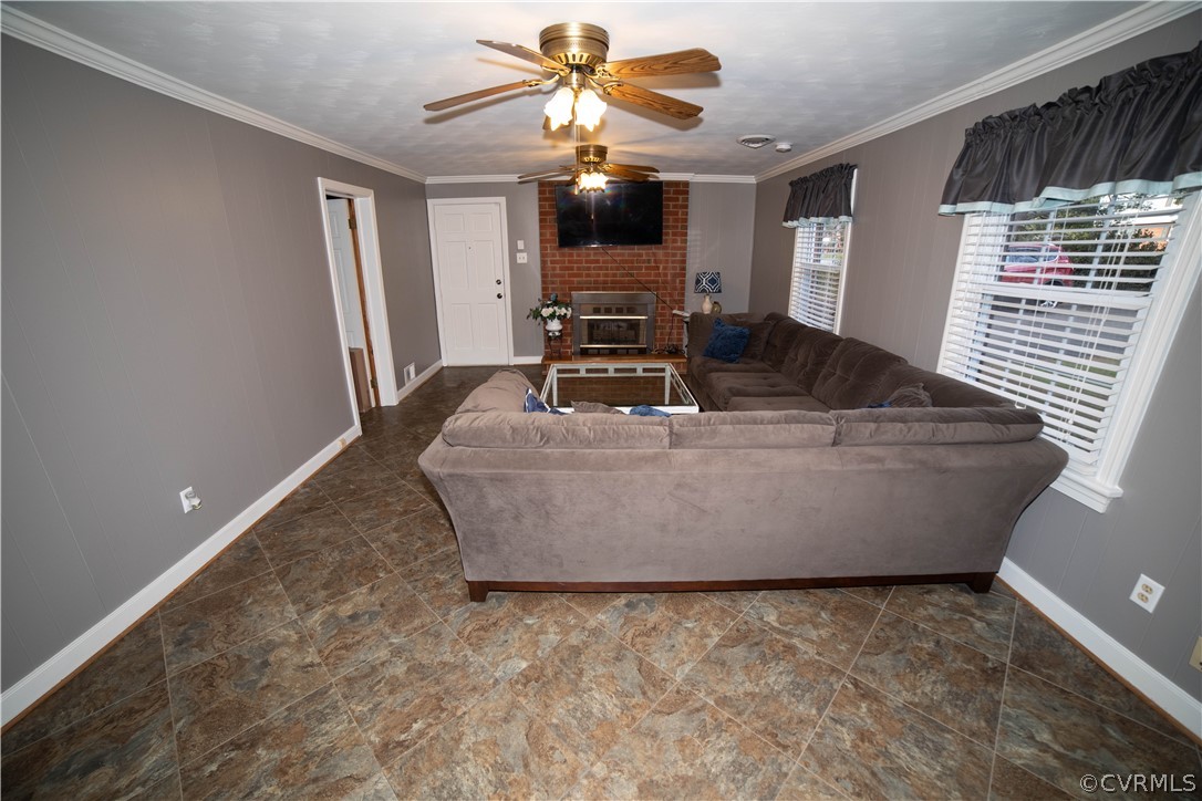 9231 Brundidge Road Chesterfield, VA 23236 - Photo 8 of 33 Family room