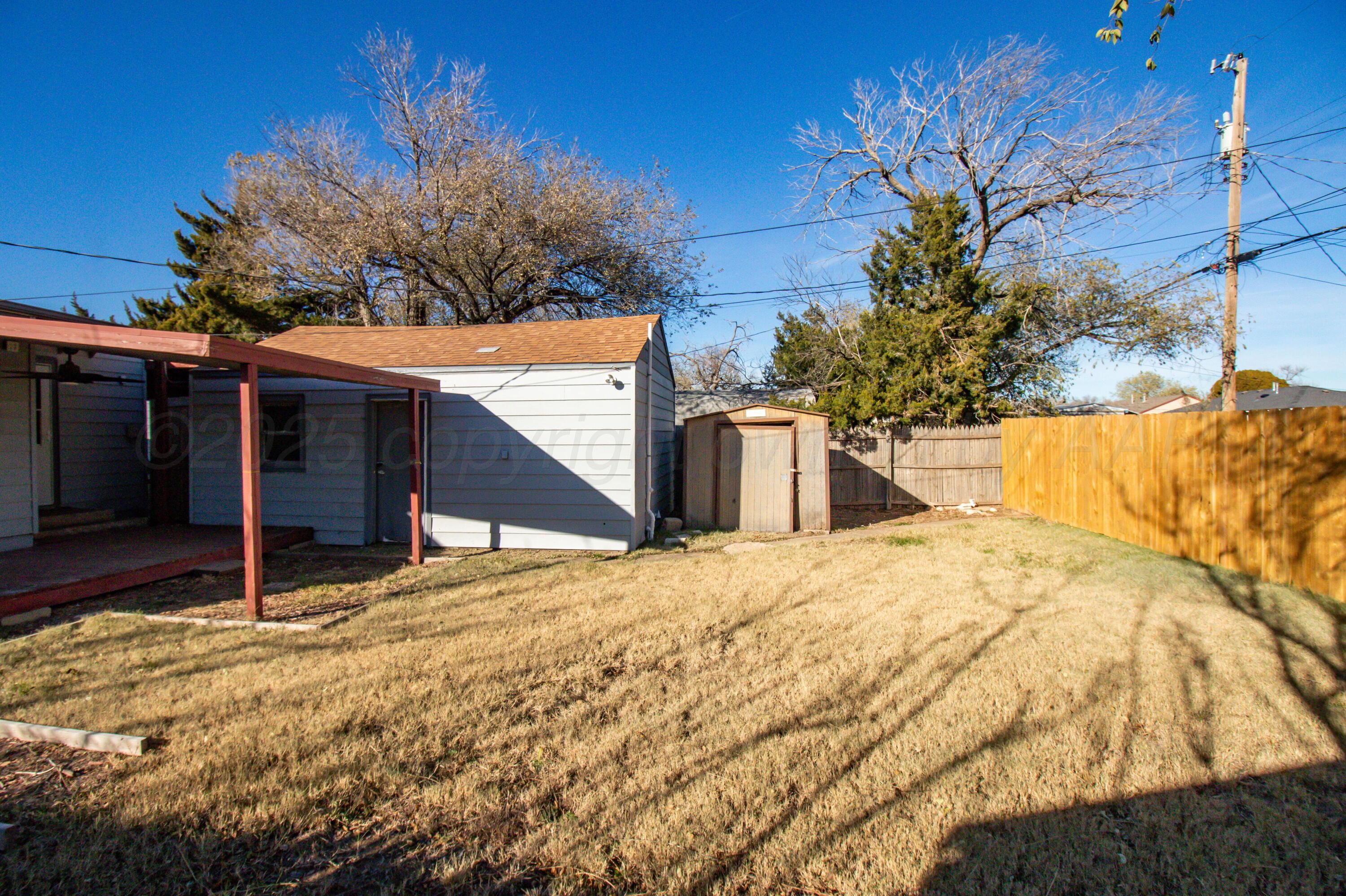 4613 Parker Street Amarillo, TX 79110 - Photo 23 of 26 Yard