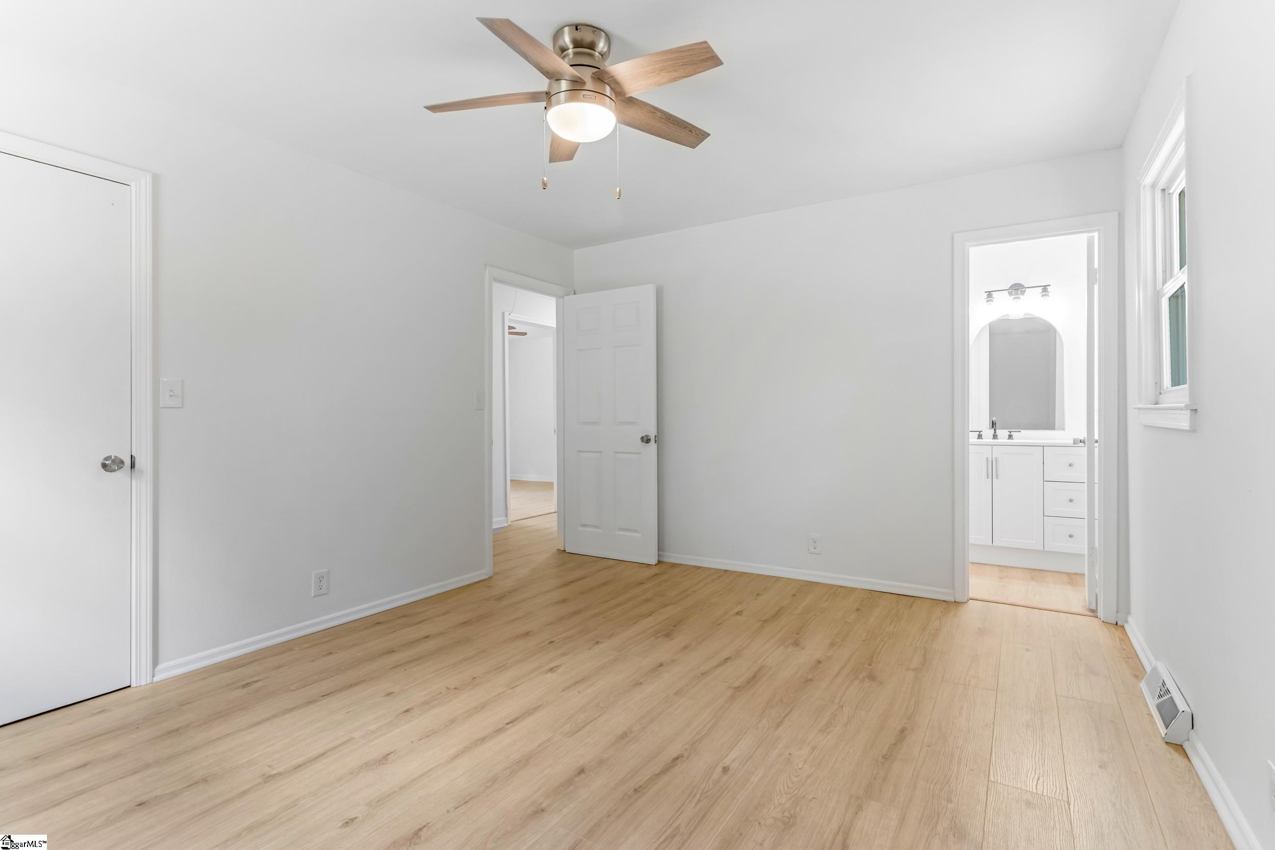 157 Botany Slopes Road Piedmont, SC 29673 - Photo 15 of 34