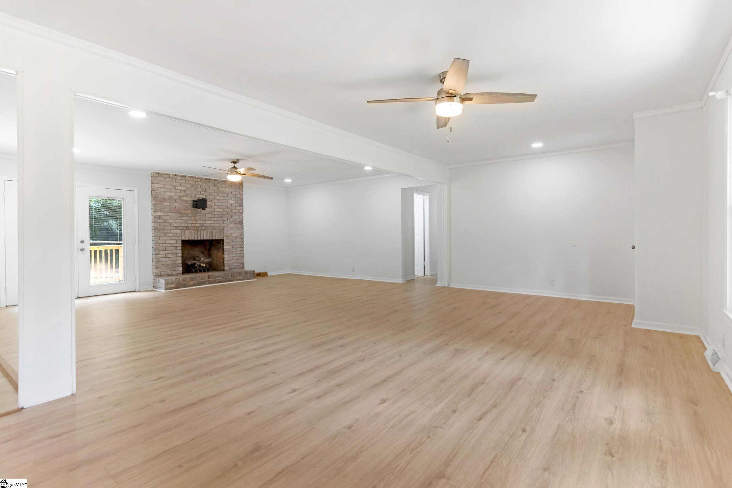 157 Botany Slopes Road Piedmont, SC 29673 - Photo 5 of 34