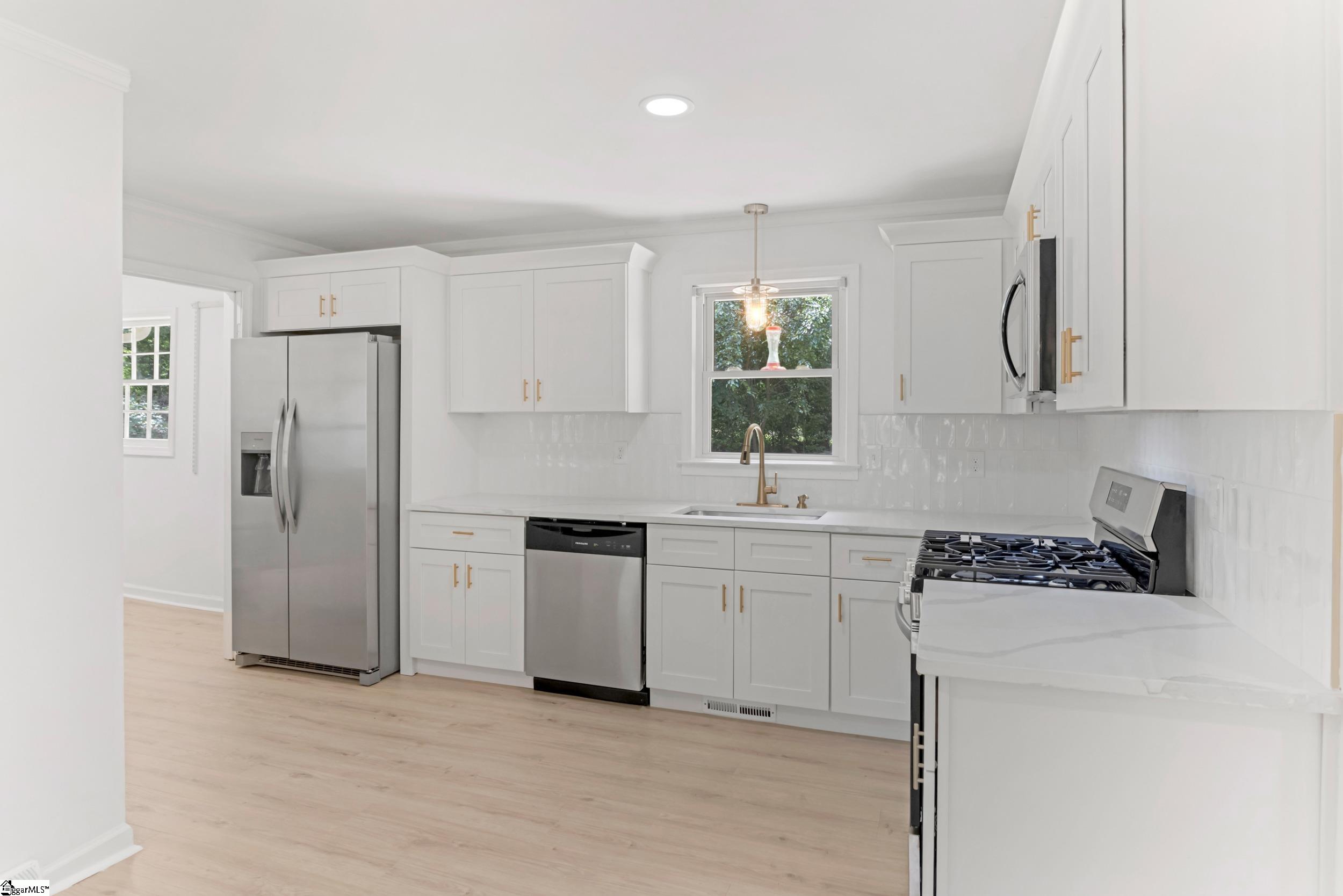 157 Botany Slopes Road Piedmont, SC 29673 - Photo 10 of 34