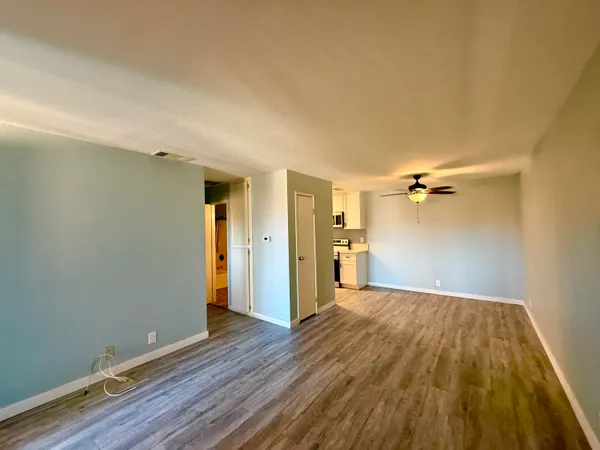 $215,000 | 2812 North Auburn Circle, Unit 210, Palm Springs, CA 92262
