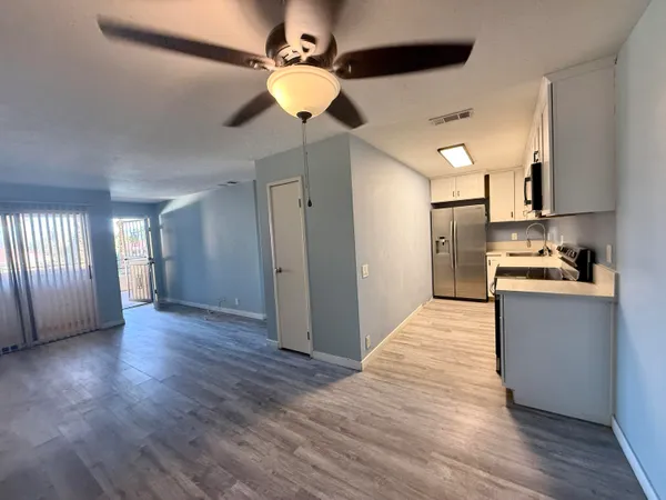 $215,000 | 2812 North Auburn Circle, Unit 210, Palm Springs, CA 92262