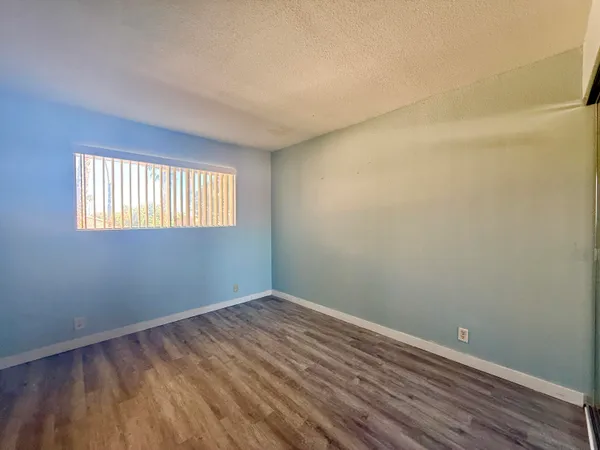 $215,000 | 2812 North Auburn Circle, Unit 210, Palm Springs, CA 92262
