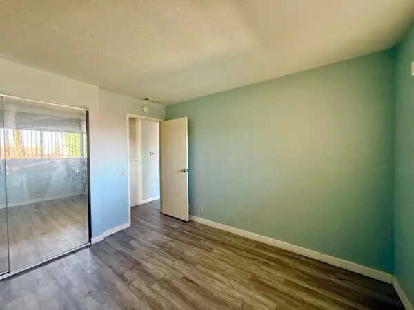 $215,000 | 2812 North Auburn Circle, Unit 210, Palm Springs, CA 92262