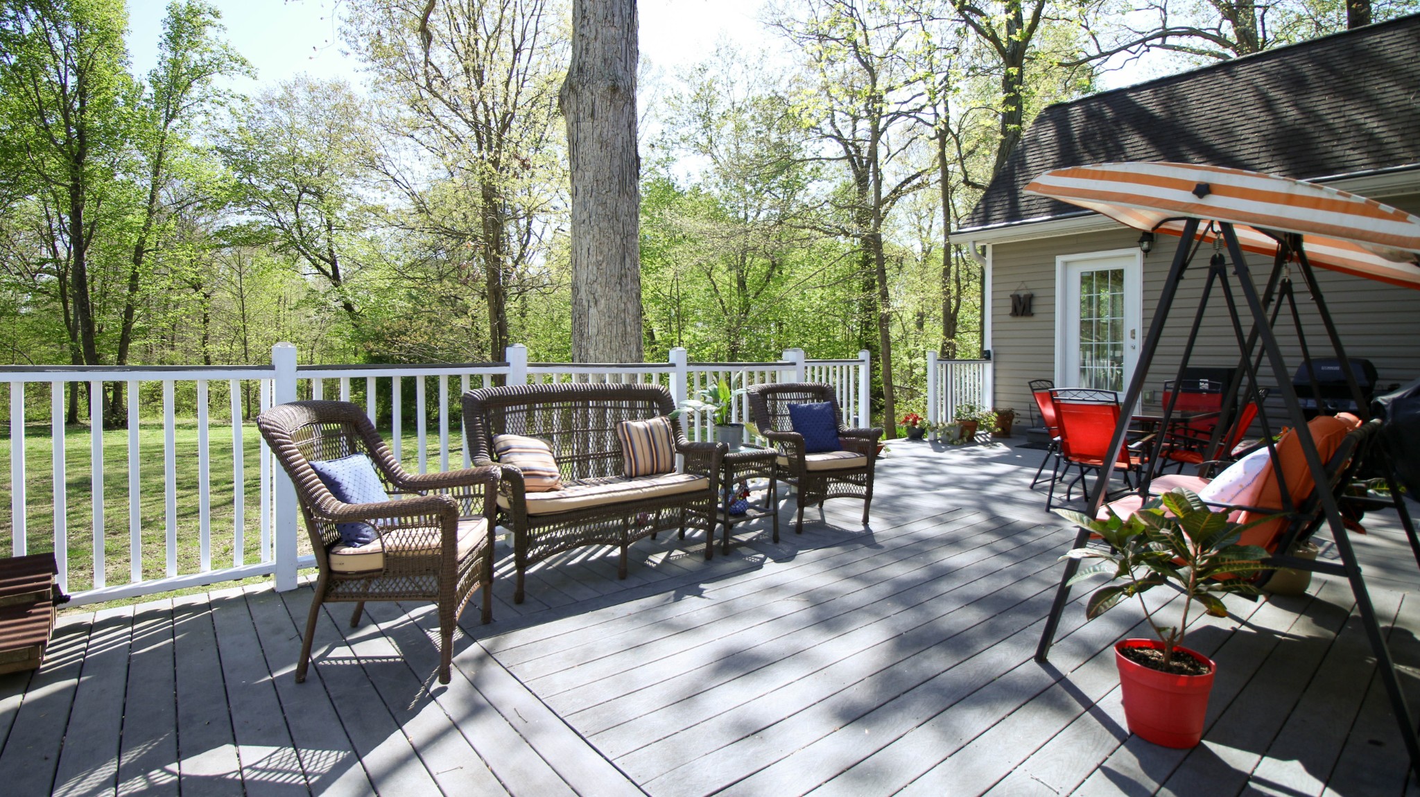 1783 Friendship Road Cross Plains, TN 37049 - Photo 6 of 24 a view of chairs and tables in the balcony