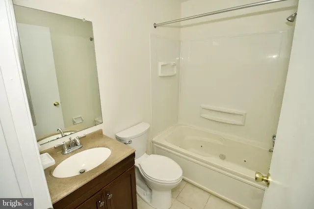 a view of a walk in closet