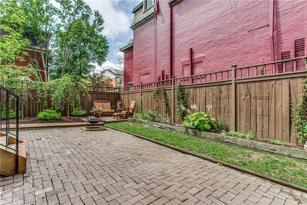 5828 Howe Street Pittsburgh, PA 15232 - Photo 2 of 12 Gallery Image 2