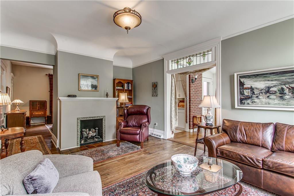 5828 Howe Street Pittsburgh, PA 15232 - Photo 8 of 12 Gallery Image 8