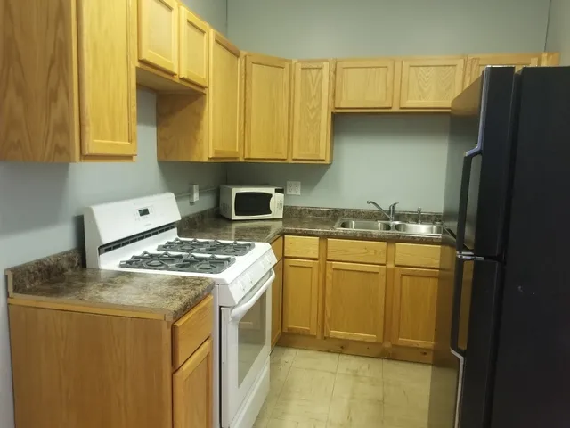 $900 | 345 6th Street, Unit 301, LaSalle, IL 61301