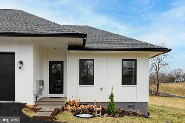 $2,750 | 23443 23443-unit A Dover Road, Middleburg, VA 20117